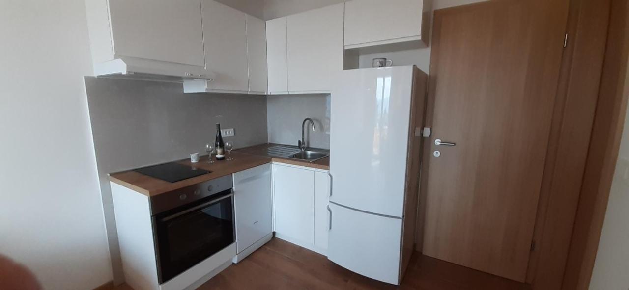 Apartmani Babic Dugi Rat Buitenkant foto