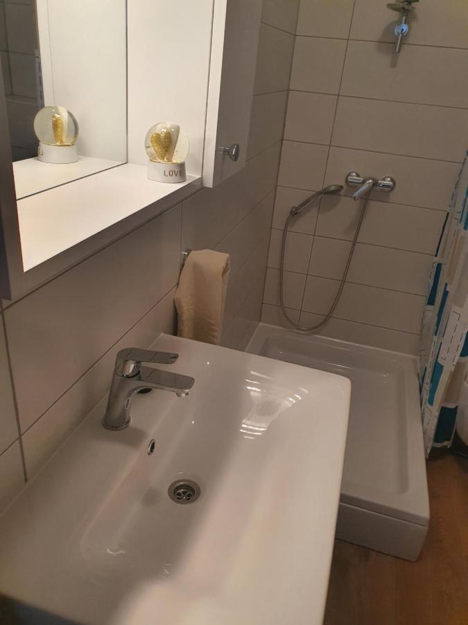 Apartmani Babic Dugi Rat Buitenkant foto